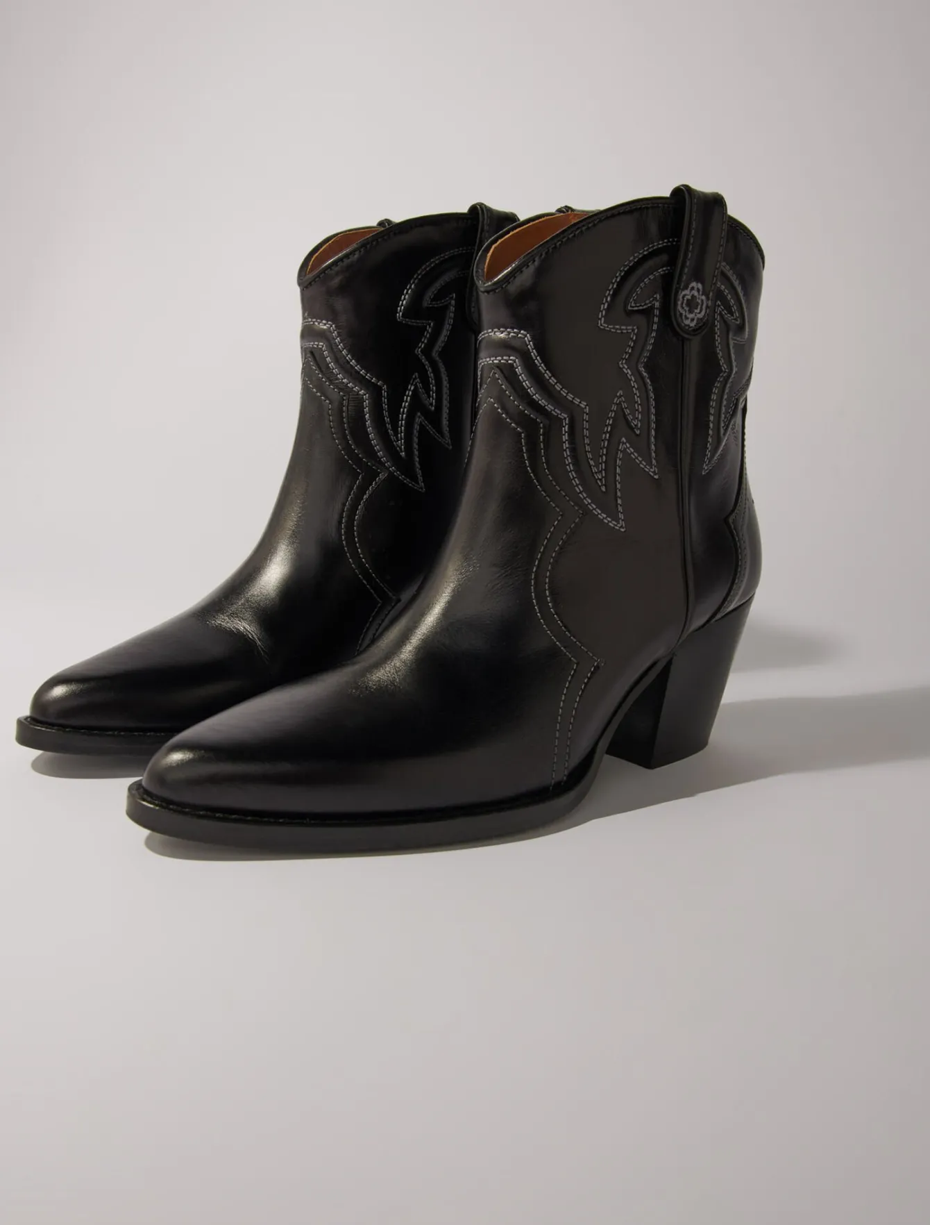 Maje Bottes & Bottines^Bottines santiags en cuir